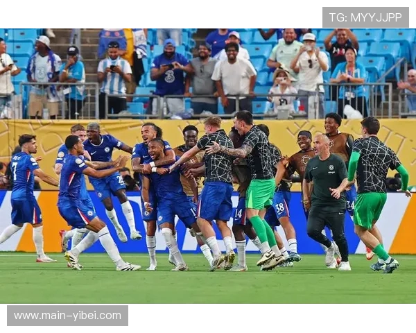 佩德罗首开纪录,切尔西半场1-0领先 佩德罗首开纪录,切尔西半场1-0领先